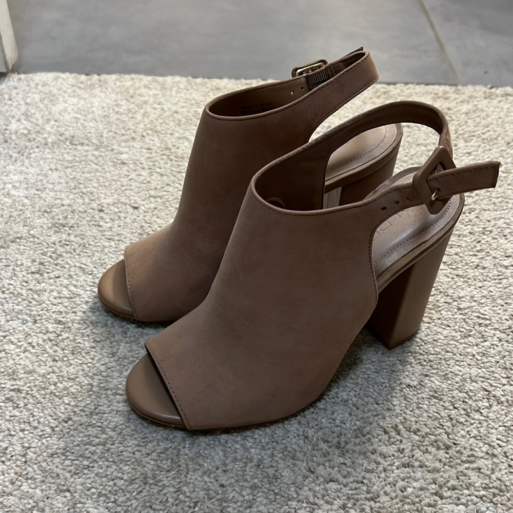 Aldo heels tan